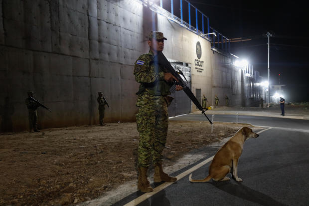 Gang members continue entering Mega Prison in El Salvador 