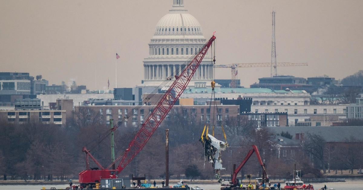 How the NTSB is analyzing evidence from the D.C. plane crash