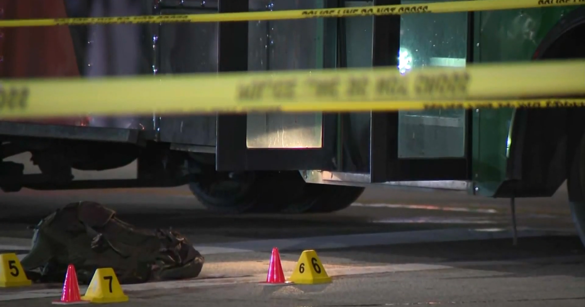 Man arrested in deadly Miami trolley stabbing - CBS Miami