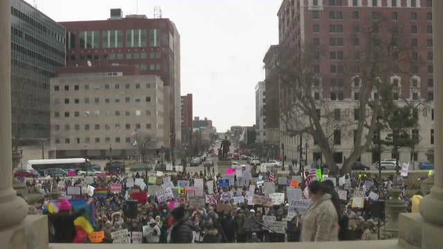 Hundreds in Lansing push back on Trump's policies 