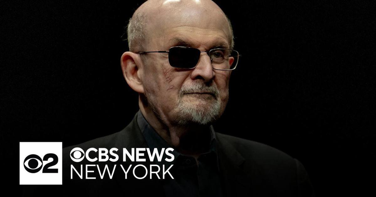 Salman Rushdie takes the stand in trial of his attacker - CBS New York