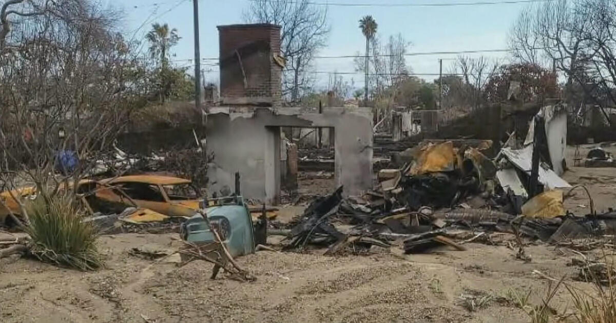 California crews clean up flooding and mudslides