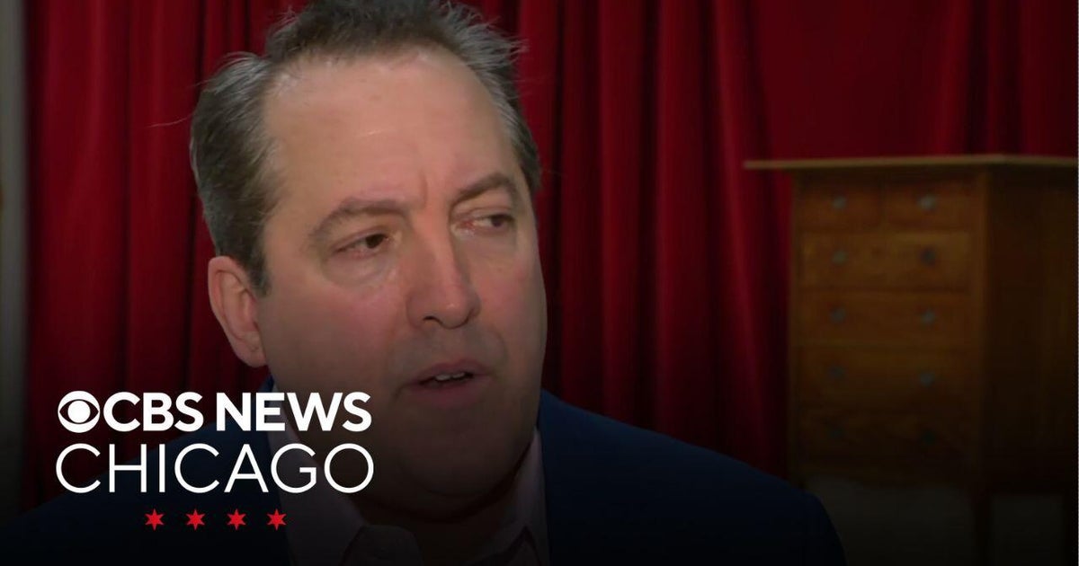"Betrayal" star Ian Barford on the puzzles of the Harold Pinter play - CBS Chicago