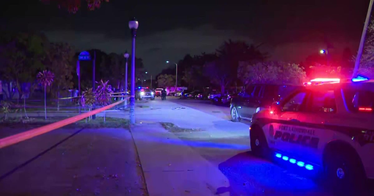 Teen girl dies in Fort Lauderdale shooting, police say Teen girl dies in Fort Lauderdale shooting, police say