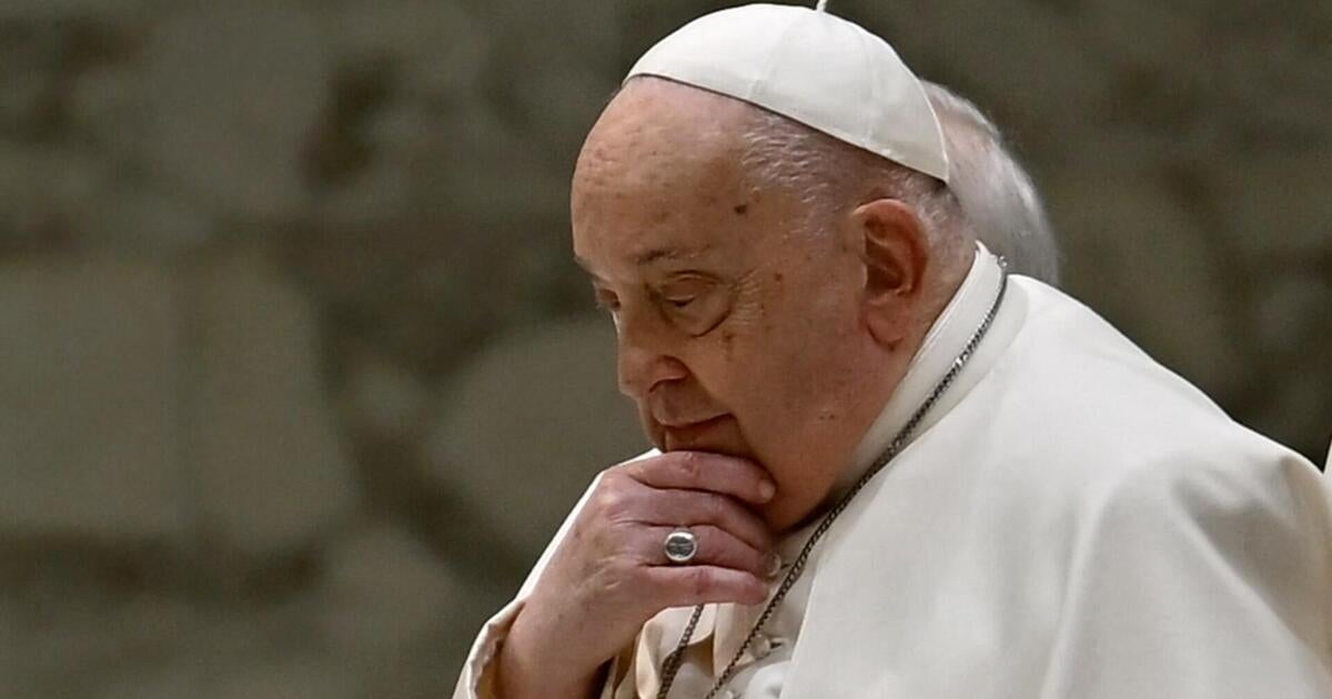 Where Pope Francis is being treated for pneumonia in both lungs