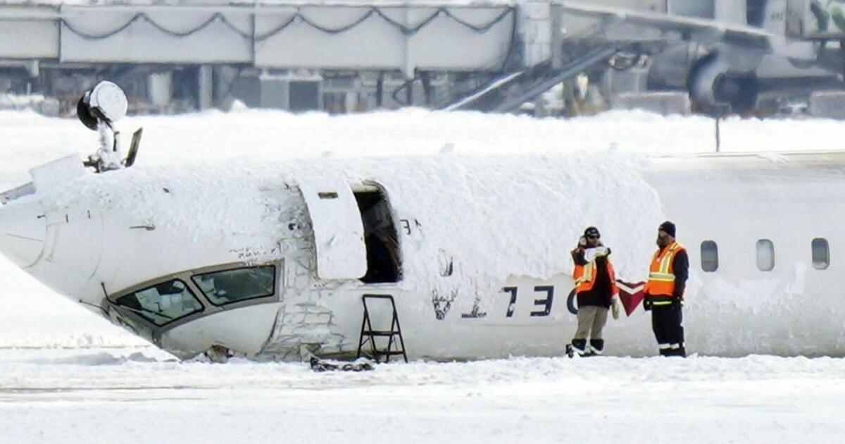 Dad of 8 shares the text he sent his family after the Delta plane crash in Toronto