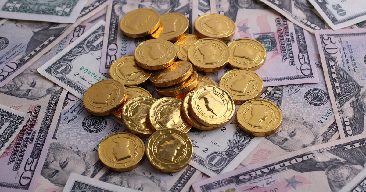 The relationship between gold prices and the dollar: Everything to know The relationship between gold prices and the dollar: Everything to know