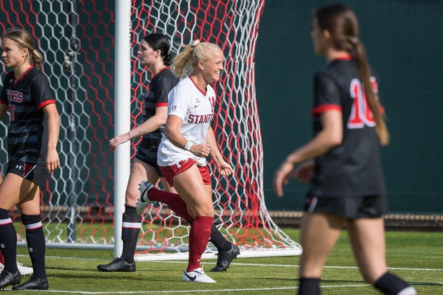 civana-kuhlmann-stanford-soccer-game.jpg 