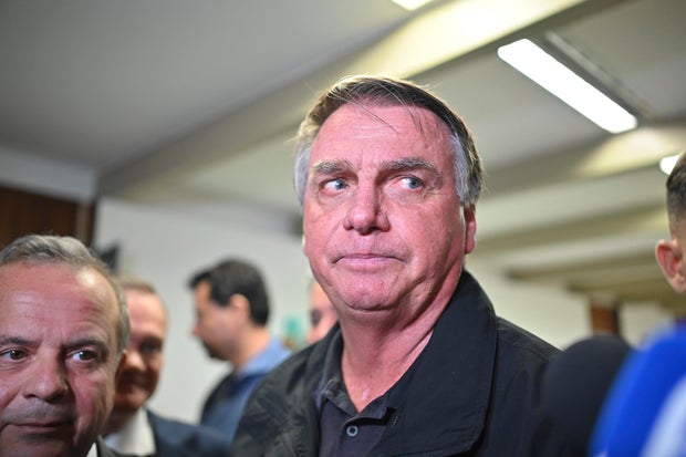 Bolsonaro of Brazil accused an alleged plot to organize the coup and poison his successor as president, Lula da Silva
Blogging Sole Bolsonaro of Brazil accused an alleged plot to organize the coup and poison his successor as president, Lula da Silva
Blogging Sole