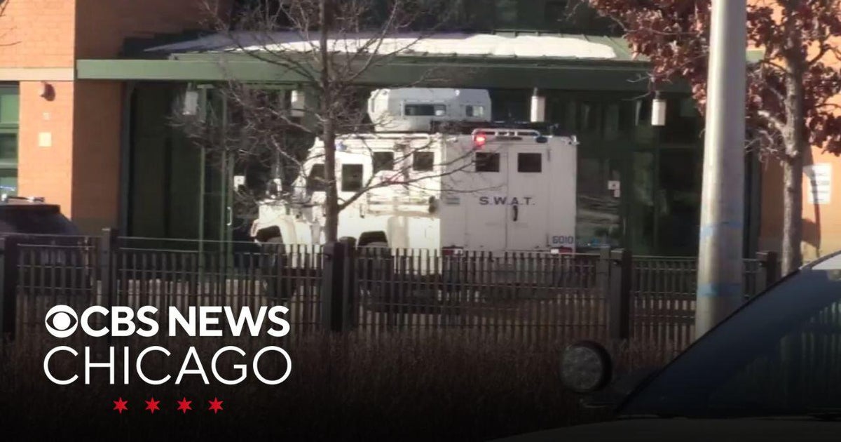 Man arrested after firing shots inside Near West Side community center ...
