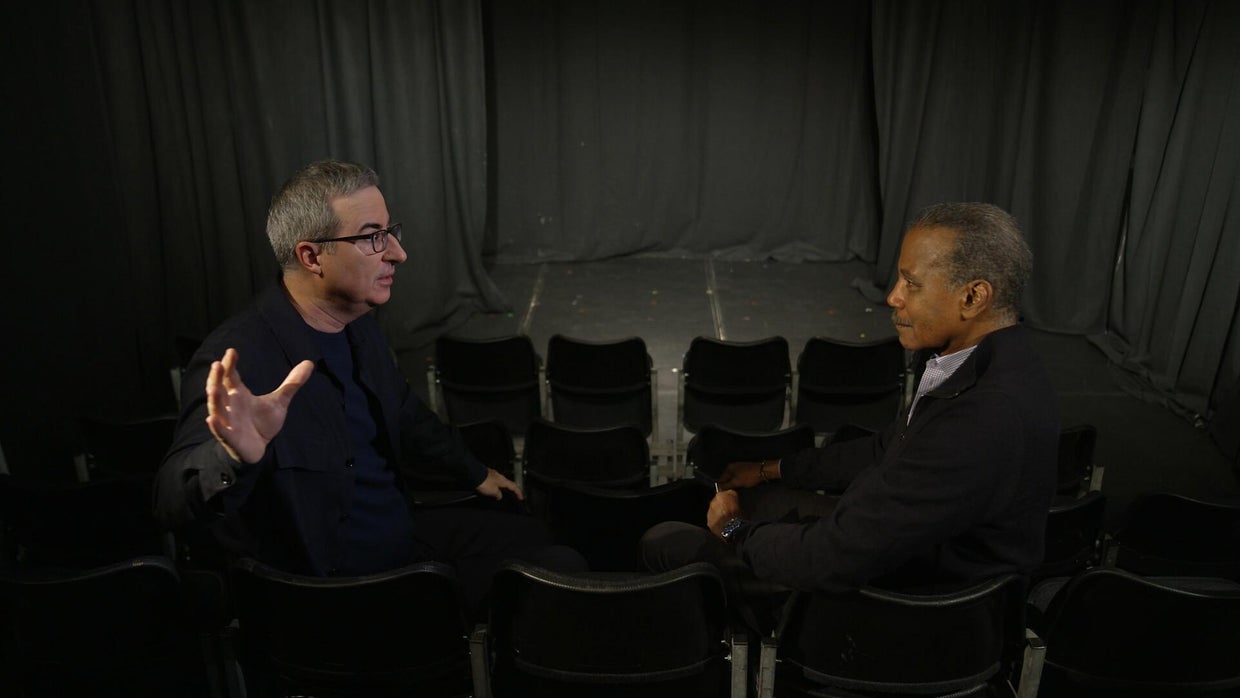 John Oliver and Bill Whitaker 