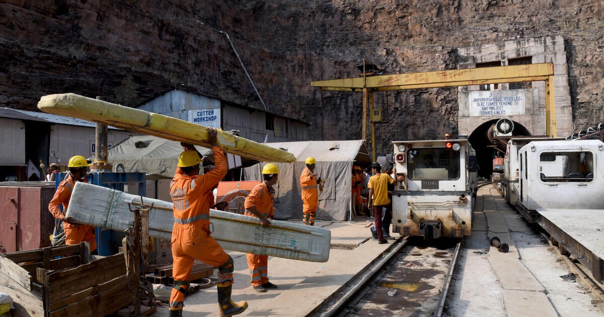 Tunnel India Runtuh Perlombaan Sparks Untuk Menemukan 8 Pekerja Terjebak, Tetapi Peluang Kelangsungan Hidup dianggap “sangat terpencil”