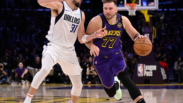 Los Angeles Lakers defeated the Dallas Mavericks 107-99 to win a NBA basketball game. 