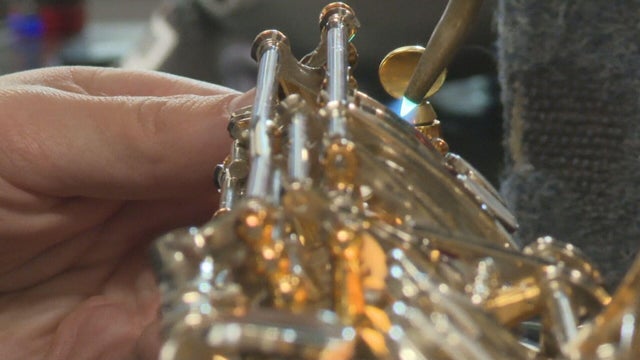 musical-instrument-repair-mha-raw-frame-29770.jpg