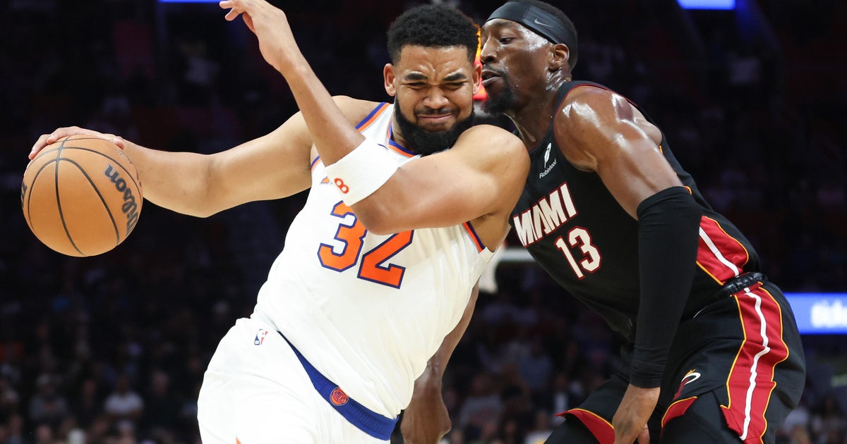 Knicks roar back from 19 down to beat the Heat in overtime