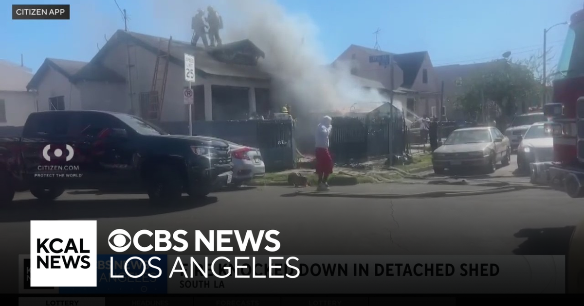 Firefighters extinguish blaze at South LA home - CBS Los Angeles