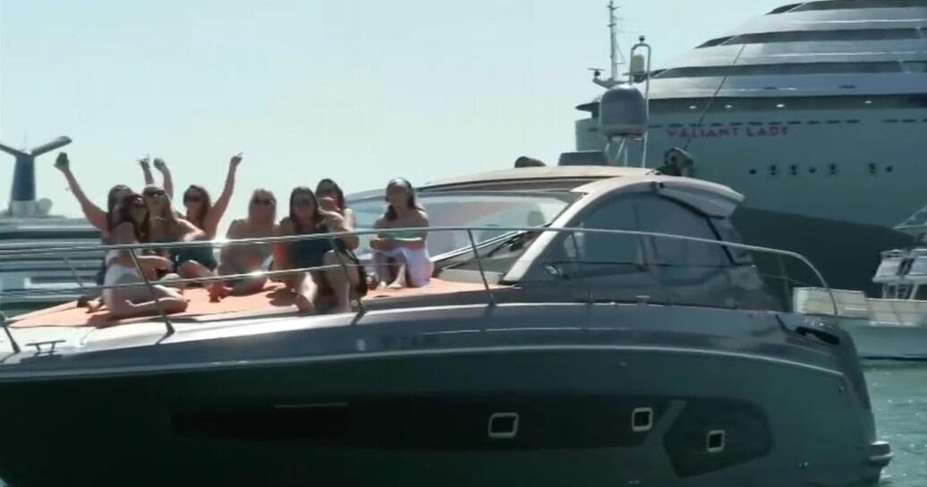 U.S. Coast Guard patrolling charter boats during spring break - CBS Miami