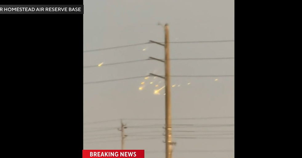 SpaceX rocket failure lights up South Florida sky SpaceX rocket failure lights up South Florida sky