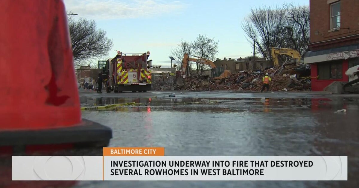 Investigation underway in fire that destroyed more than a dozen rowhomes in West Baltimore - CBS Baltimore