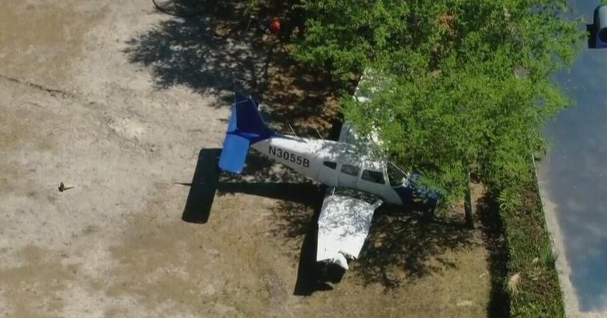 Small plane makes emergency landing in field near Miramar school