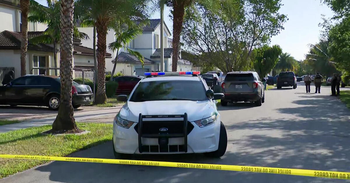 Family robbed at gunpoint during SW Miami-Dade home invasion, sheriff’s office says