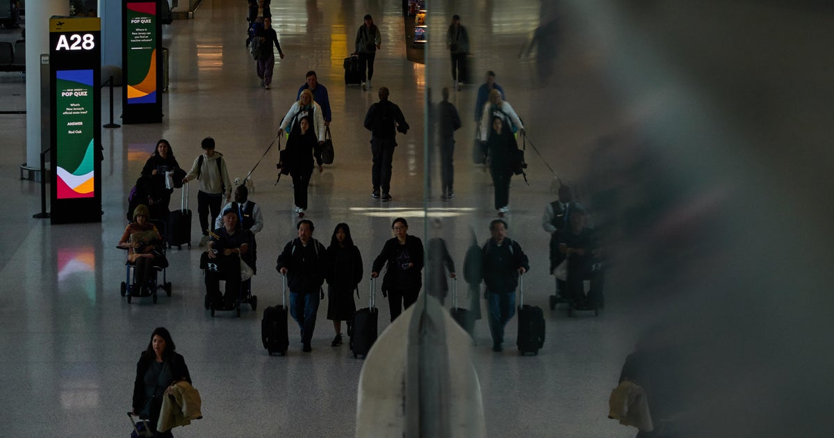 Spring break travel is expected to break records, despite higher costs. Here’s how you can save Spring break travel is expected to break records, despite higher costs. Here’s how you can save