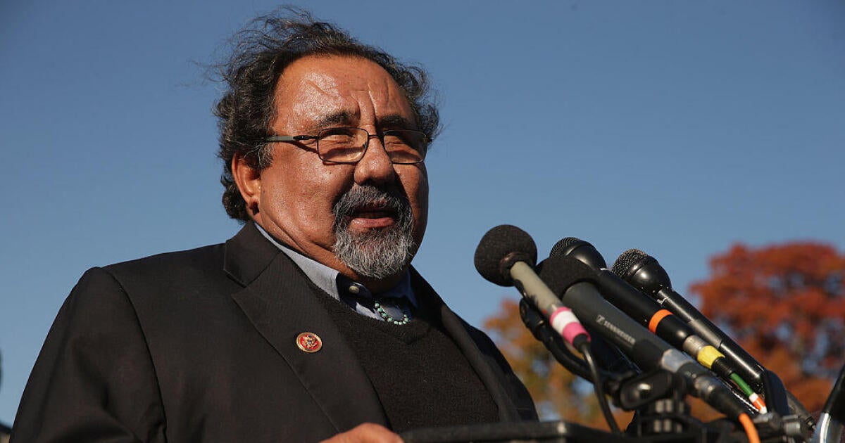 Raúl Grijalva, Democratic congressman, dies after cancer battle