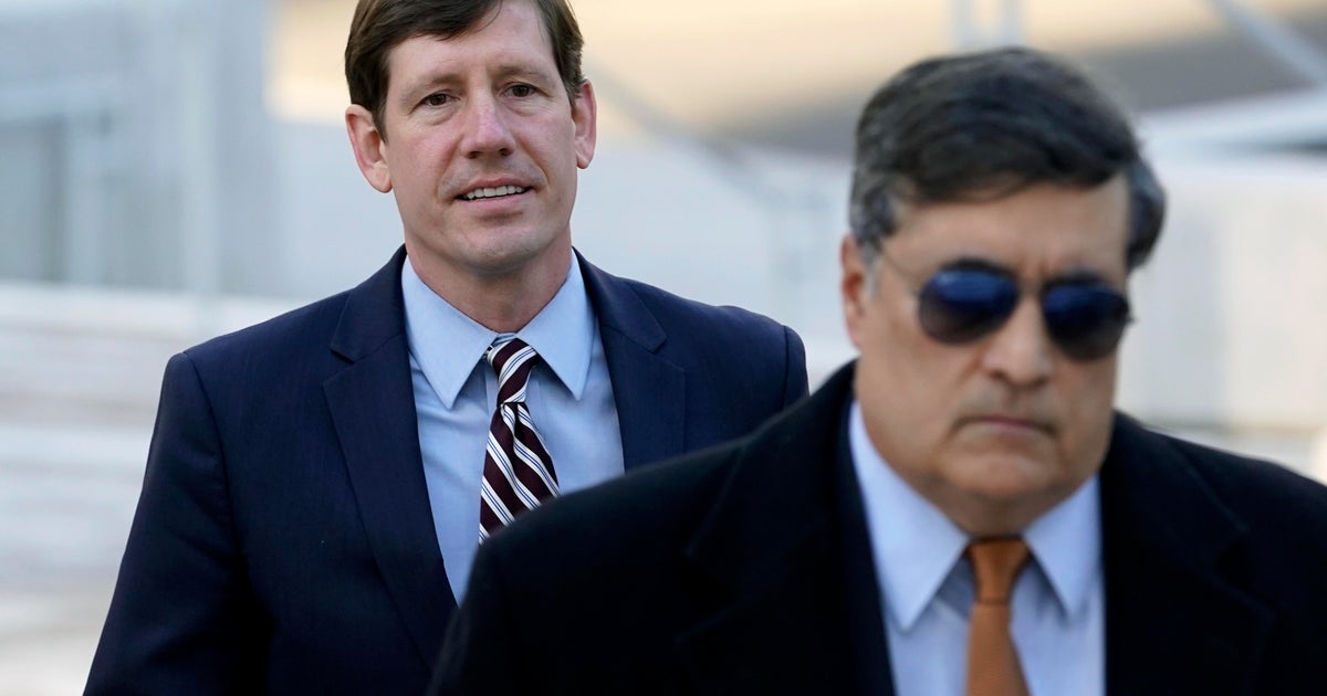 Trump pardons former Tennessee lawmaker imprisoned in campaign fraud scheme Trump pardons former Tennessee lawmaker imprisoned in campaign fraud scheme