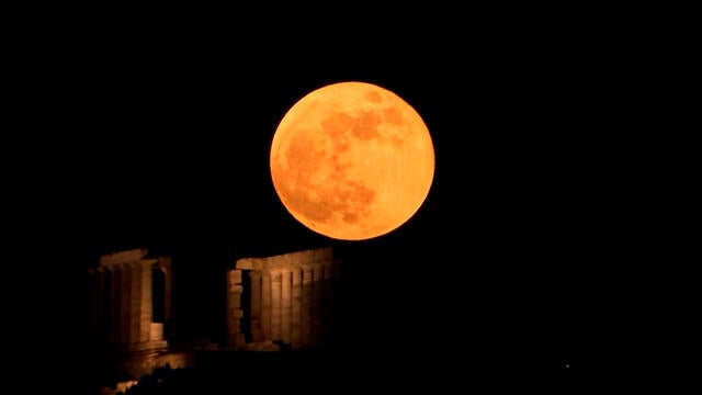 Philadelphia astronomer says you don't want to miss the rare "Blood Moon" 