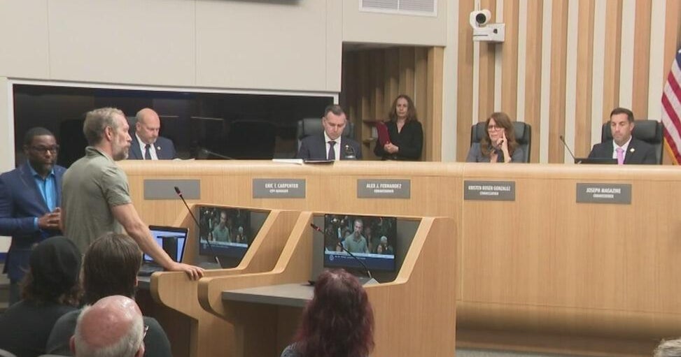Miami Beach mayor drops eviction threat for O Cinema over controversial movie
