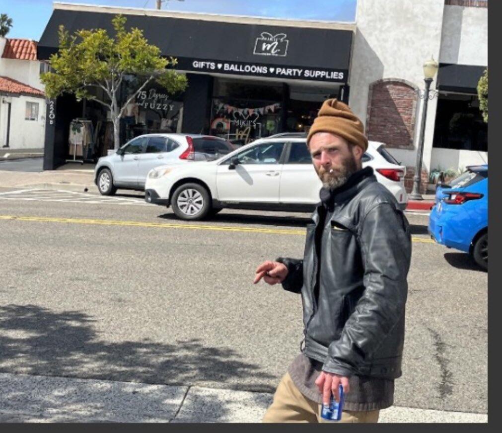 gmxvx1ca8aes2oi.jpg 