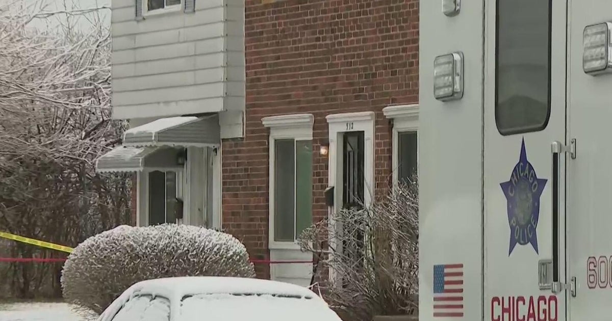 Shooting investigation underway on Chicago's South Side - CBS Chicago