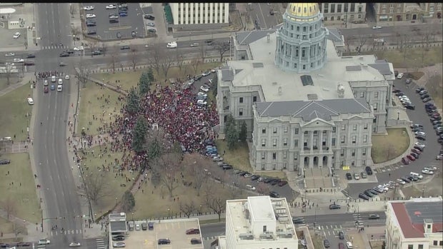 colorado-teacher-protest3.jpg