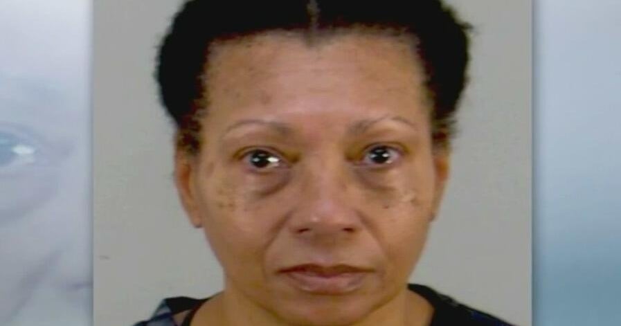 Florida woman accused of drowning dog at Orlando airport - CBS Miami