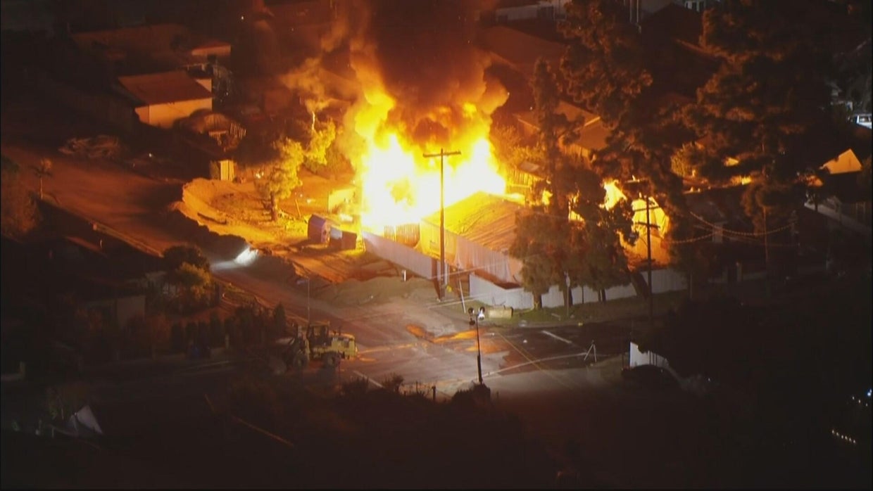 pacoima-fire-burn.jpg 