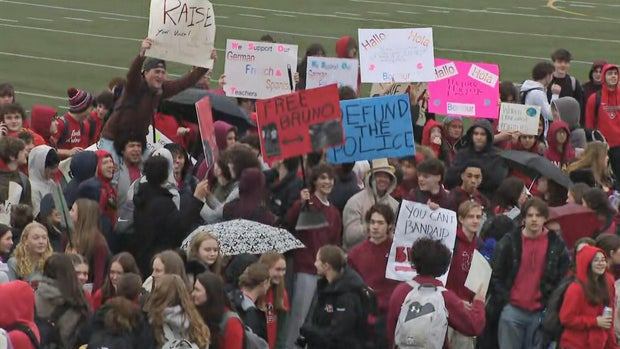 north-andover-high-school-walk-out-20250324-1.jpg 