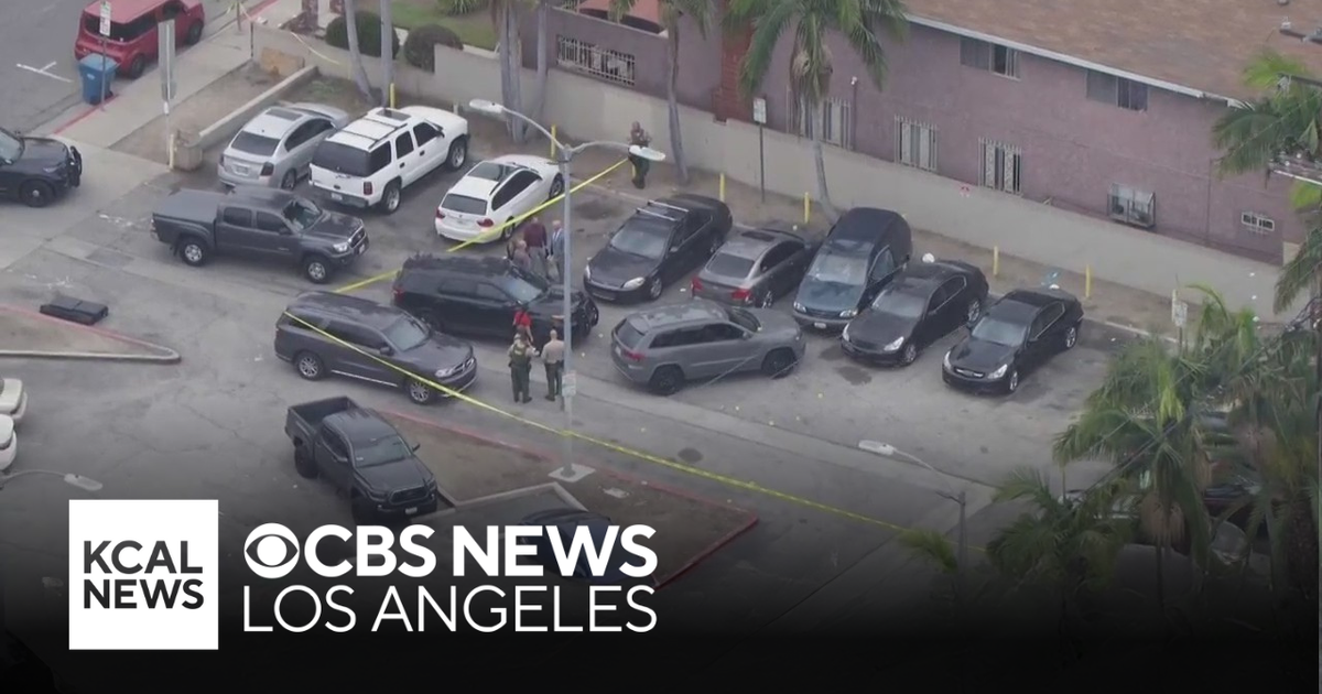 Armed robbery suspect shot and killed by police in Walnut Park - CBS ...