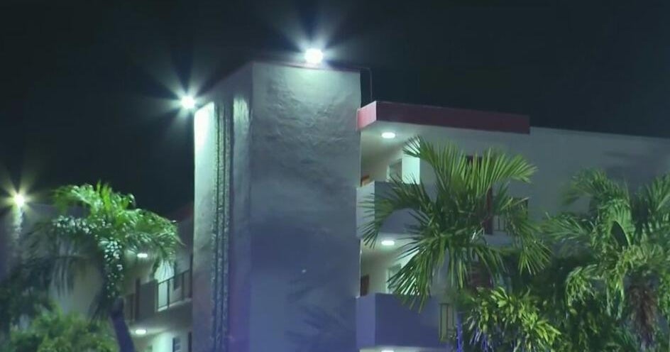 3 children, woman killed in Pembroke Park shooting; 2 hospitalized