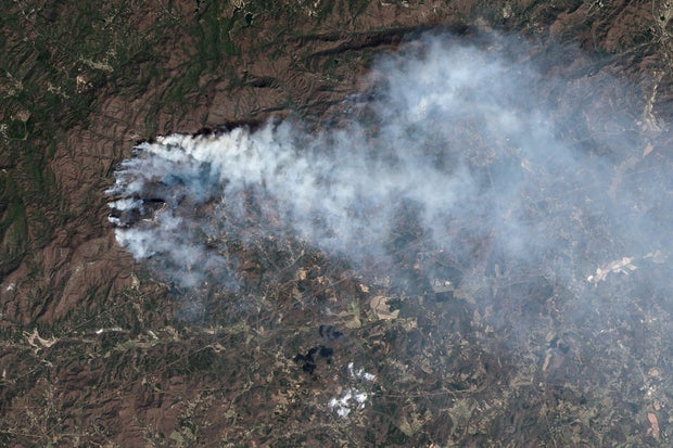 Satellite Imagery Of The Table Rock Complex Wildfire In Pickens County
