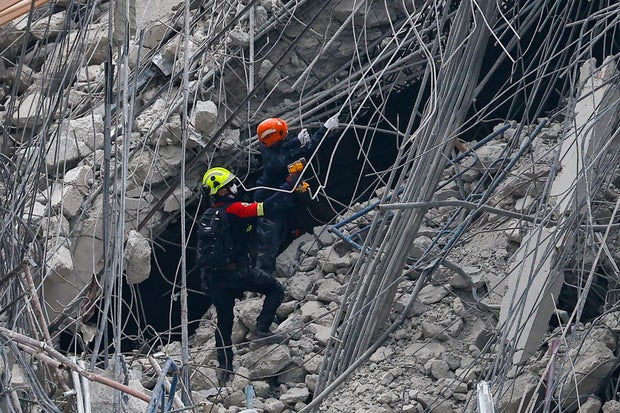 جهود الإنقاذ في تايلاند حيث من المتوقع أن يرتفع عدد القتلى بعد زلزال ميانمار