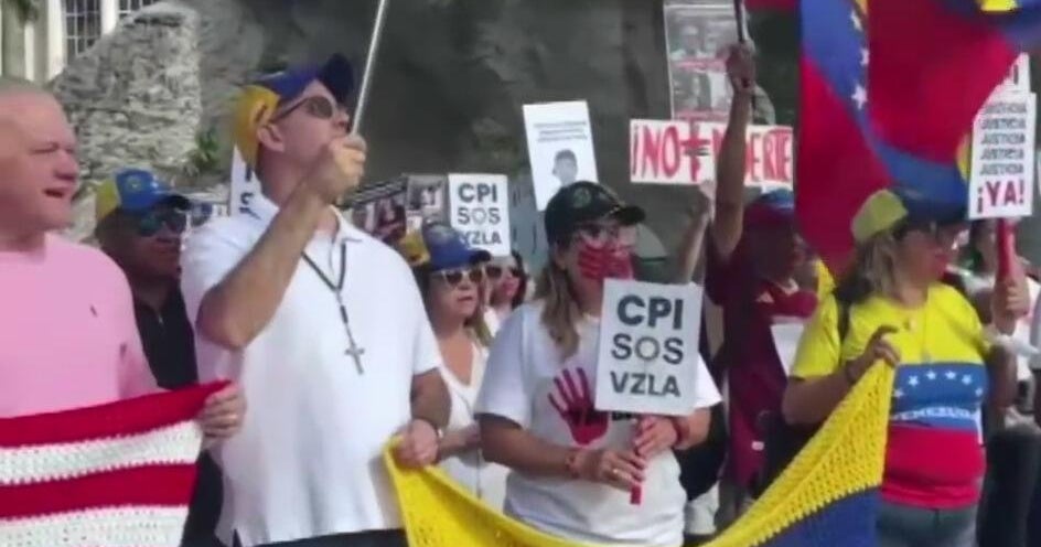 Judge delays Trump administration’s plan to end temporary legal protections for Venezuelans Judge delays Trump administration’s plan to end temporary legal protections for Venezuelans