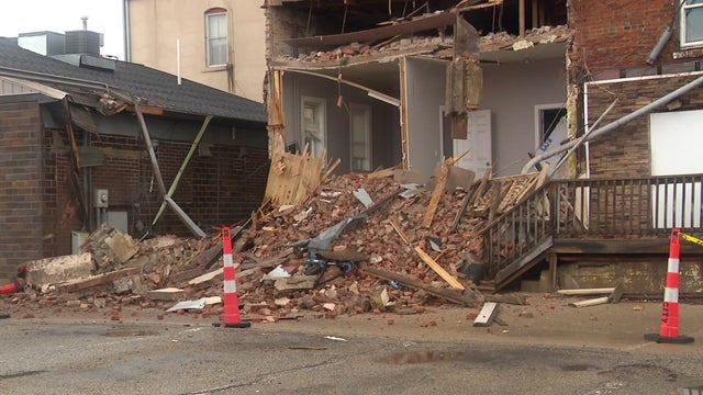 inx-waseca-building-collapse-040225-17-09-1613.jpg 