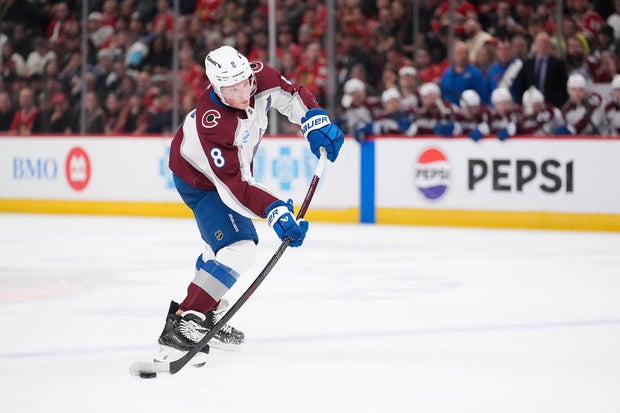 Colorado Avalanche v Chicago Blackhawks 