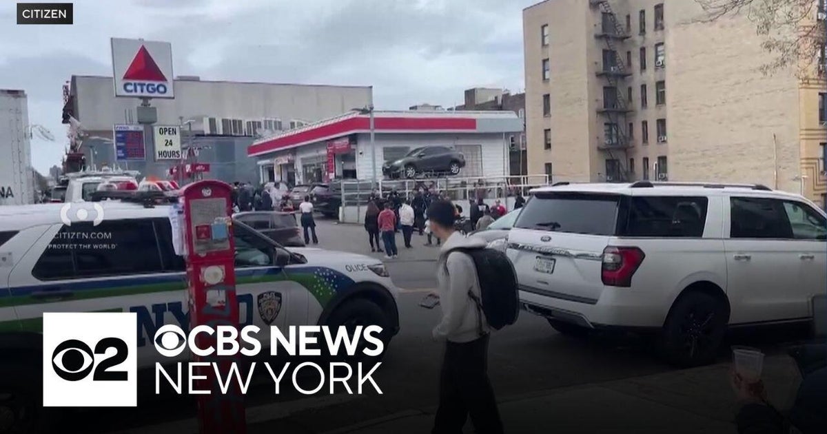 Inwood shooting suspect wanted after teen shot in leg, NYPD says - CBS ...