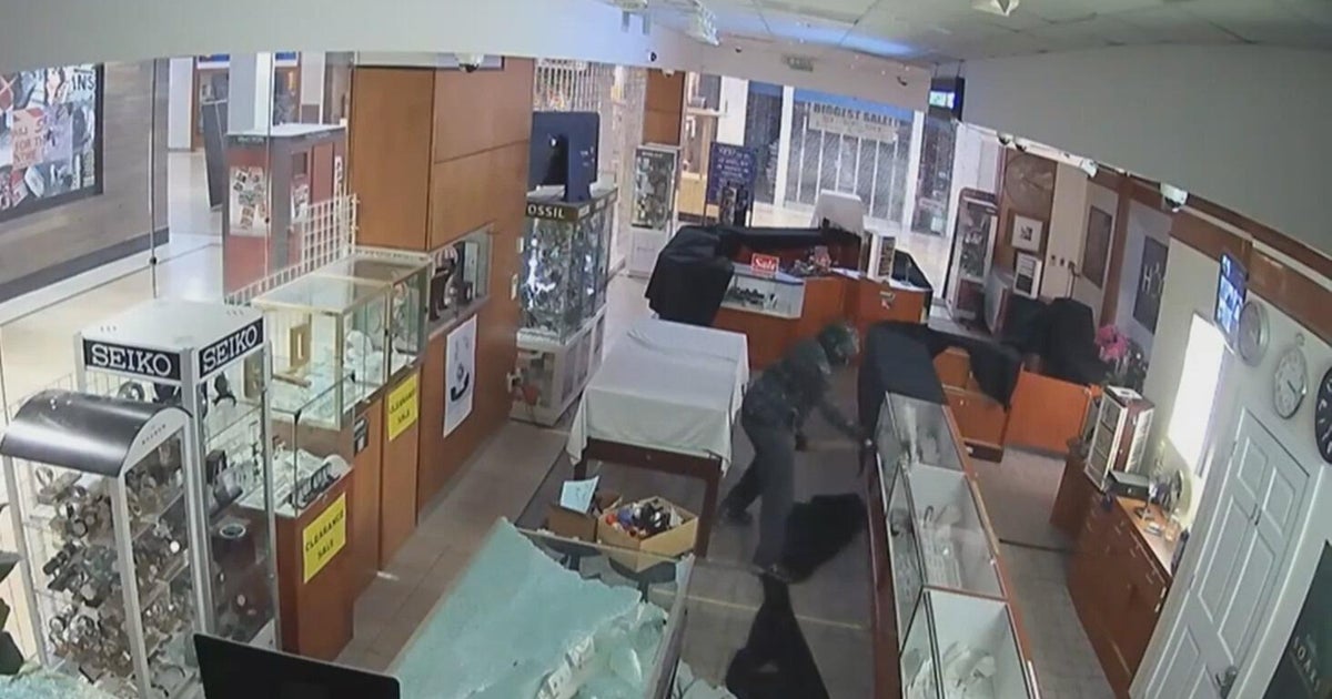 Colorado Springs jewelry store to close after fourth robbery in four ...