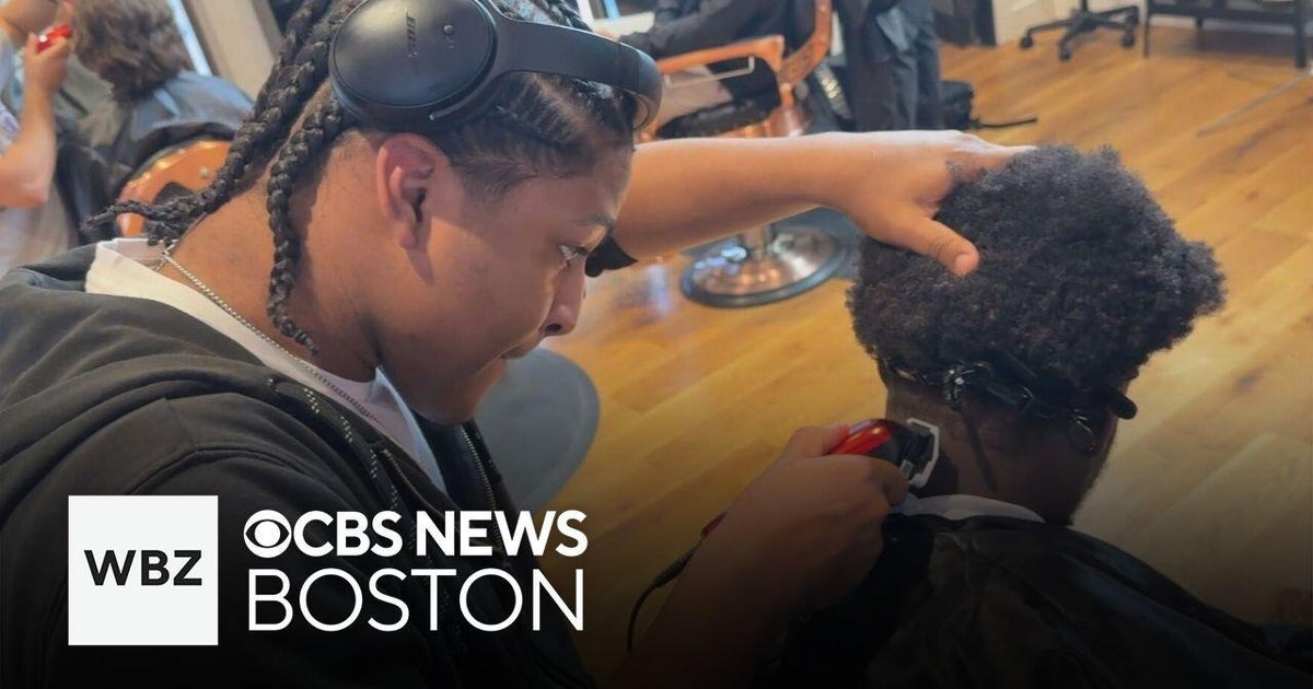 Boston teens learn barbering skills with an eye to the future - CBS Boston