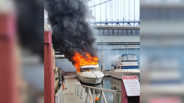 Boat on fire in Philadelphia's Pier 5 Marina
