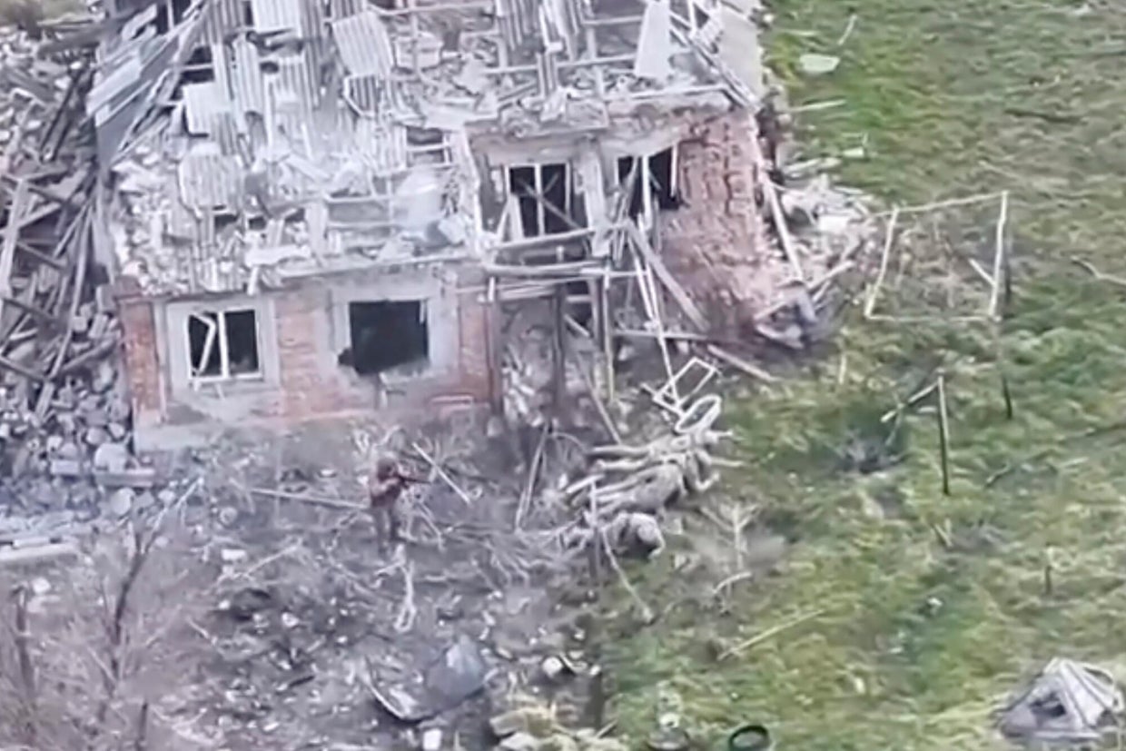 Drone video appears to show Russian troops execute 4 Ukrainian POWs, AP analysis finds