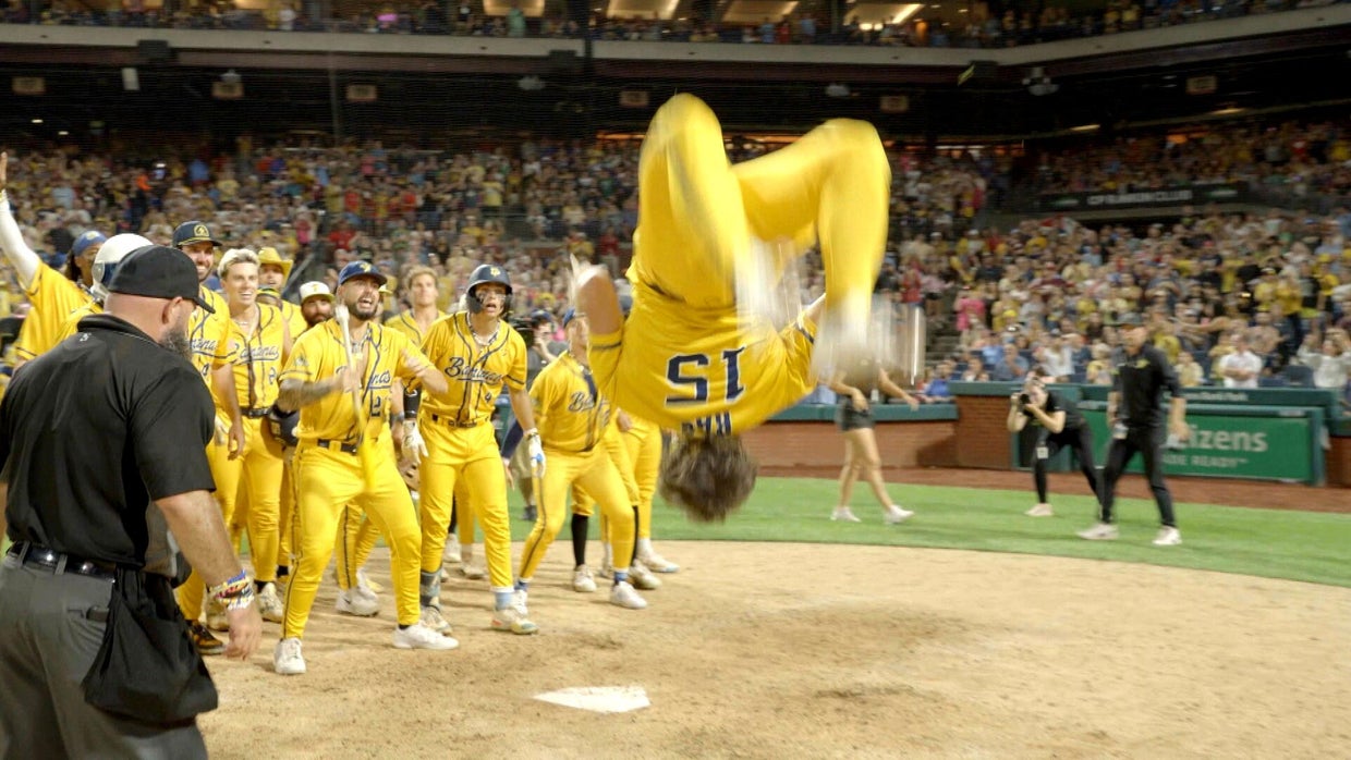 Banana Ball players
