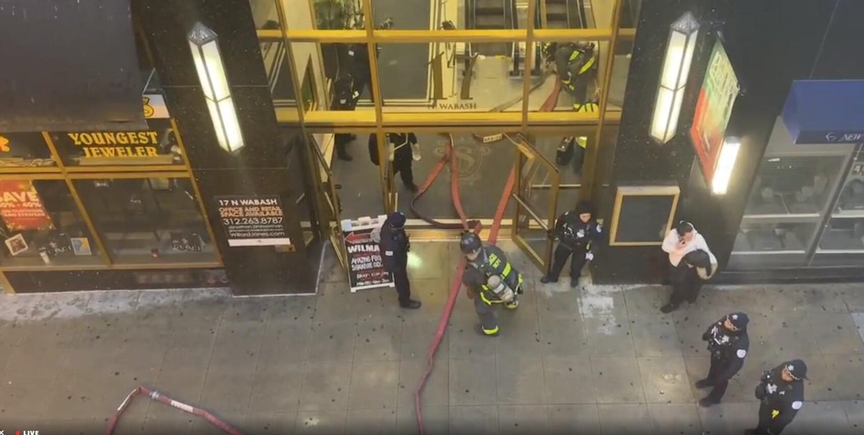 Fire breaks out in downtown Chicago restaurant kitchen, sends smoke ...